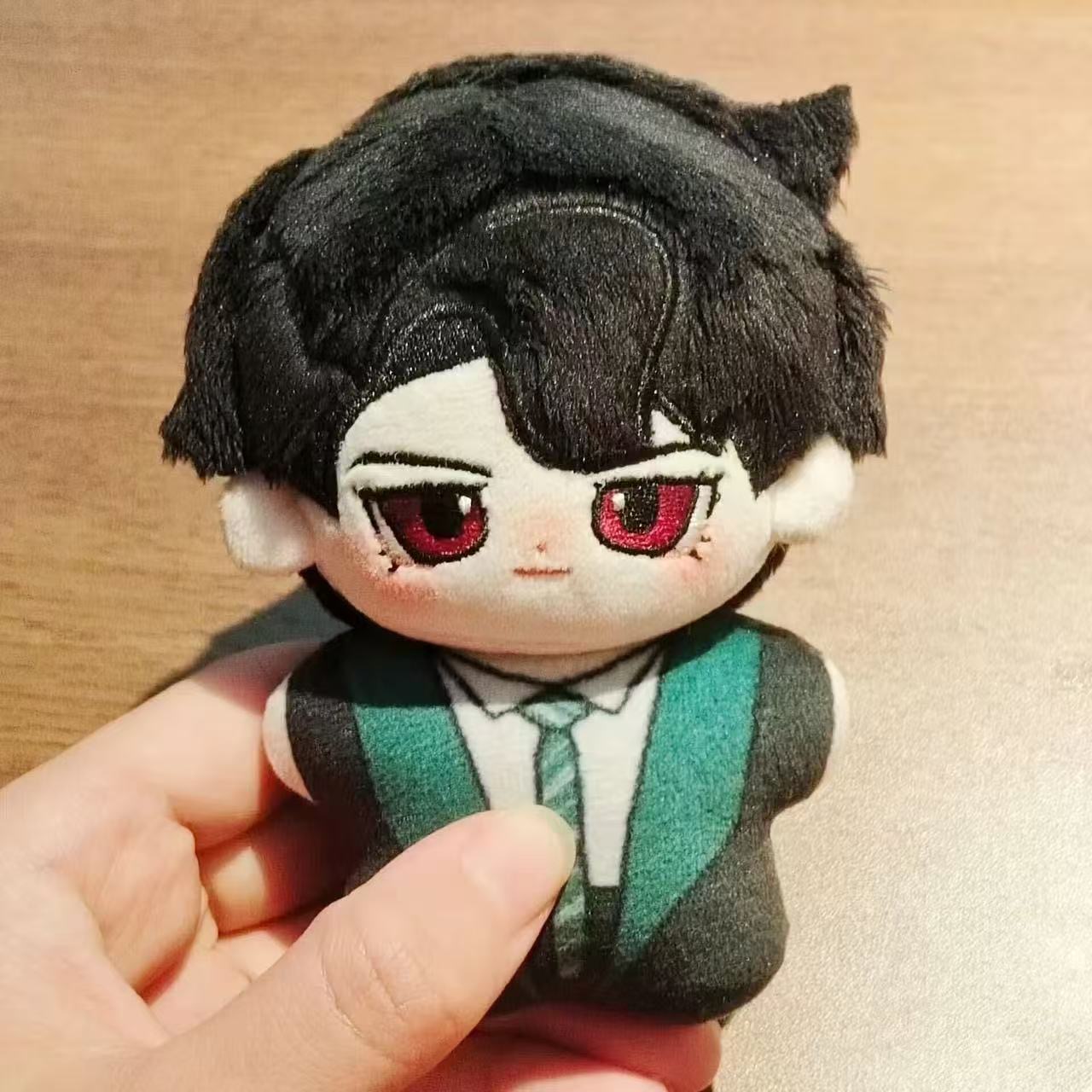 Peluche de 10 cm de Tom Marvol - Cosplay Prop Making reseña y precio